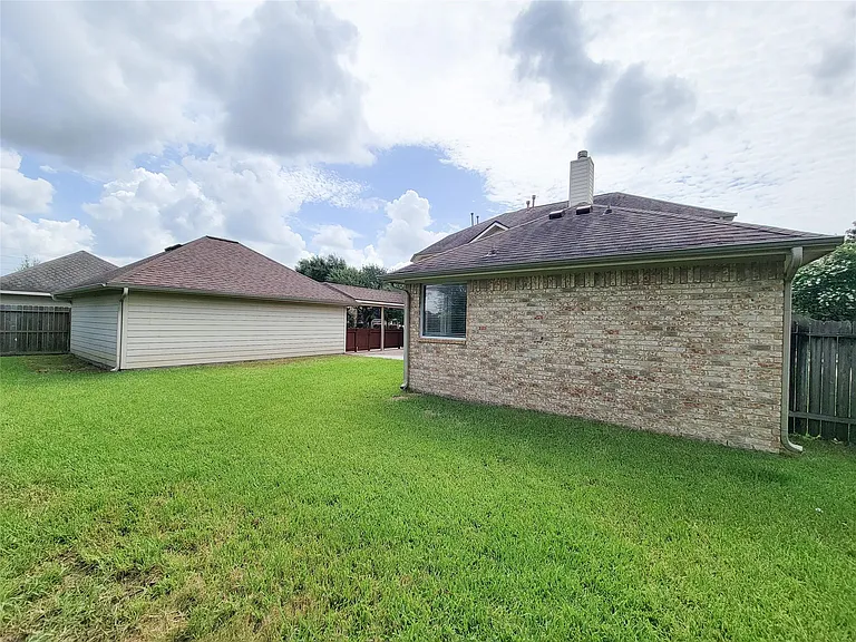 17715 Laguna Trail Dr — Photo 42