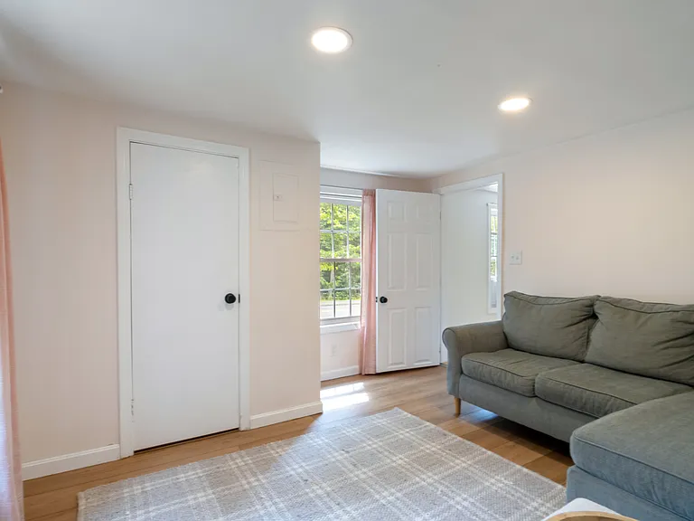 122 Alewive Rd — Photo 21