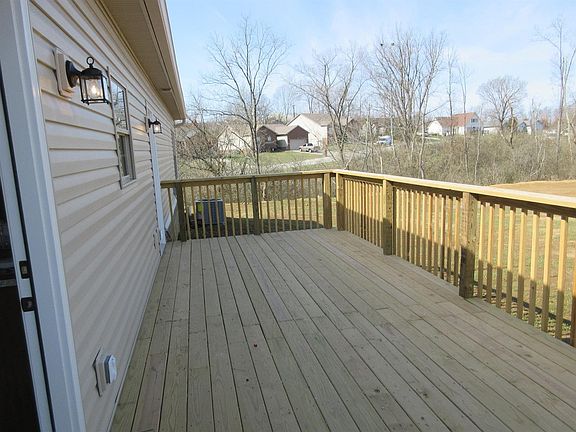3rd image of 303 Jett Dr