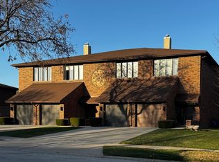 1354 W Byron Ave APT D, Addison, IL 60101