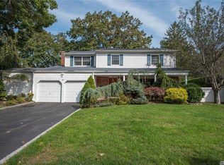 37 Wesleyan Rd, Commack, NY 11725