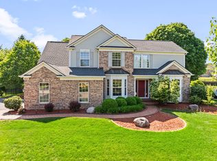 460 Brookside Ave, Algonquin, IL