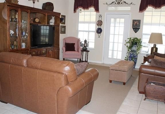 4th image of 109 Donna Dr