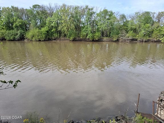 3rd image of 11703 S 587th Rd
