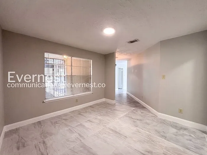 1334 Willersley Ln — Photo 11