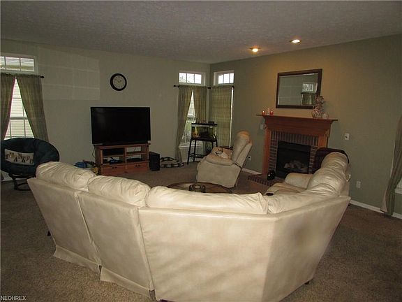 5th image of 10002 Brushwood Dr