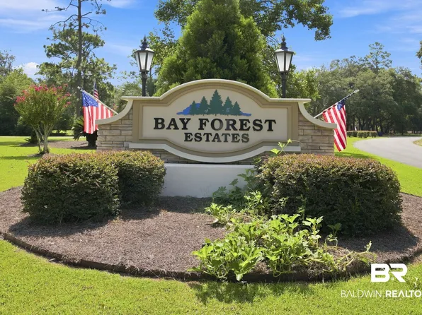 8155 Bay View Dr, Foley, AL 36535