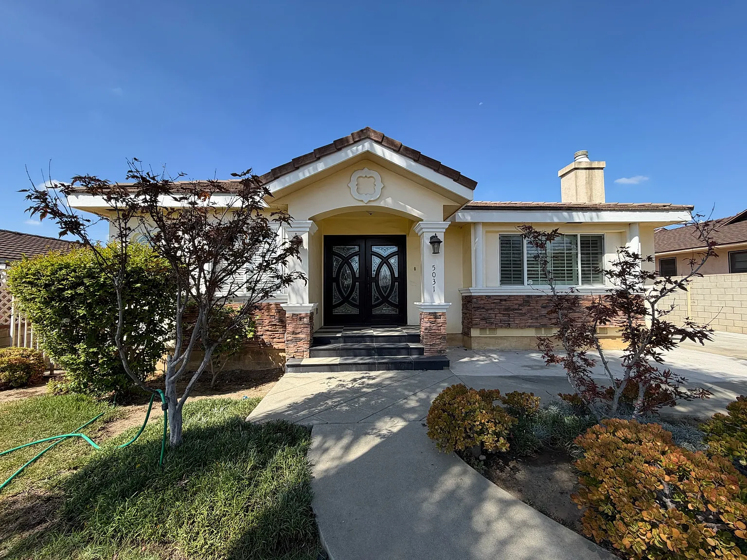 6 bed, 2733 sqft, $5,000 — Photo 1