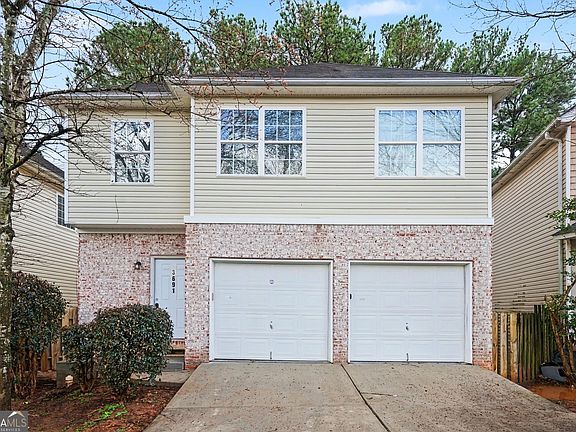 2nd image of 3691 Sapphire Ct