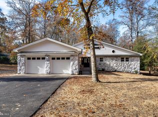 17 W Delaware Trl, Medford, NJ 08055