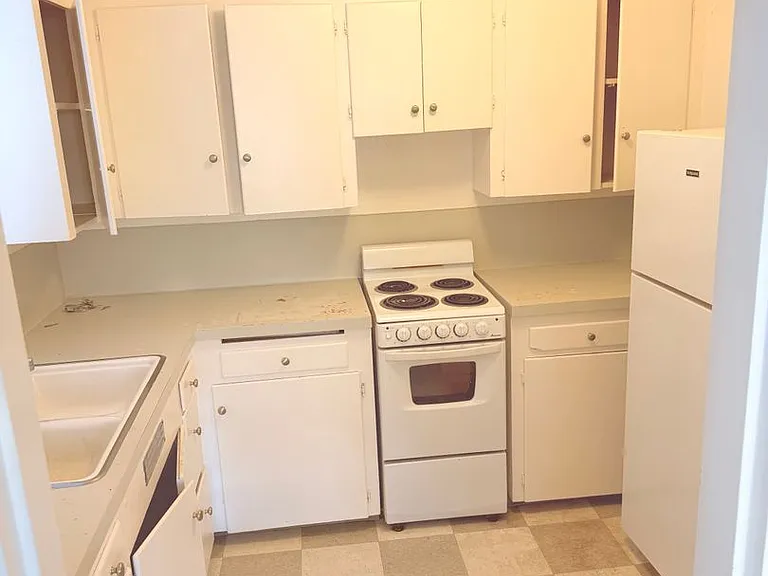 1636 SE Taylor St #1-8 — Photo 7