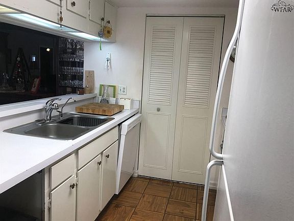 5th image of 2100 Santa Fe St #404+405