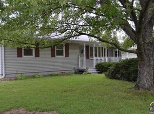 4173 Kingman Dr, Grantville, KS 66429