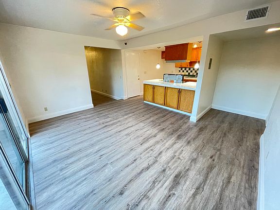 3rd image of 3636 S Port Dr