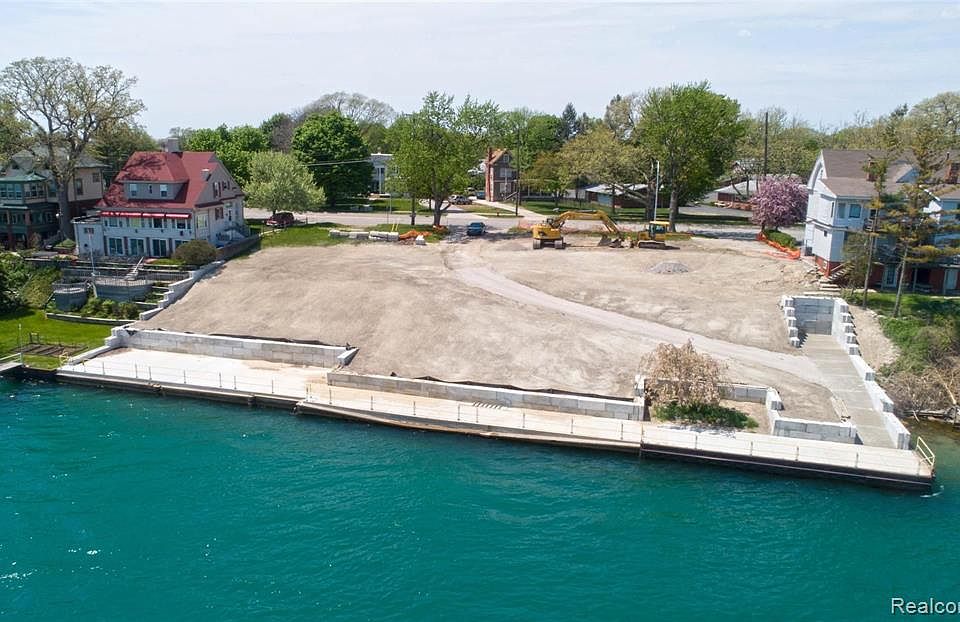 2444 Military St, Port Huron, MI 48060 MLS 2220037318 Zillow