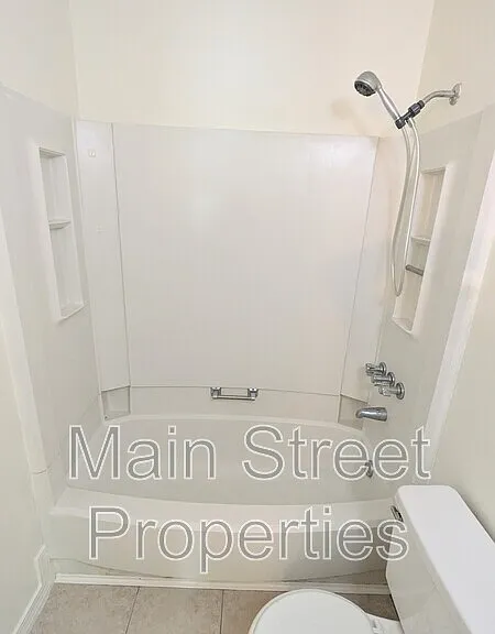 2303 W Michigan Ave #C2 — Photo 20