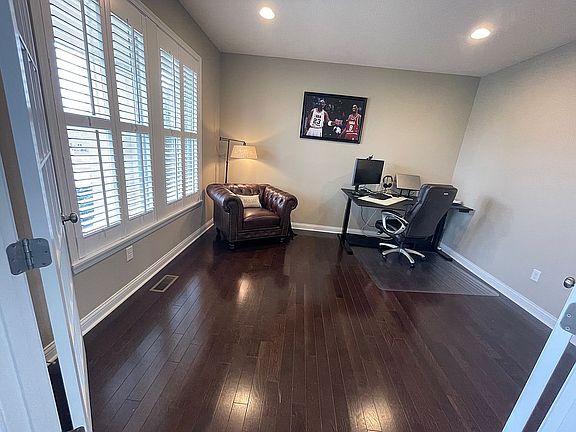 2nd image of 7856 Arcadia Blvd