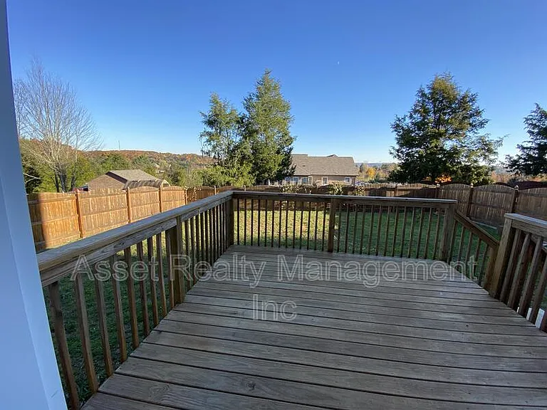 1116 Cloud View Dr — Photo 29