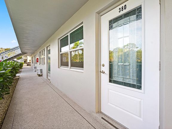 4th image of 380 Sheffield P