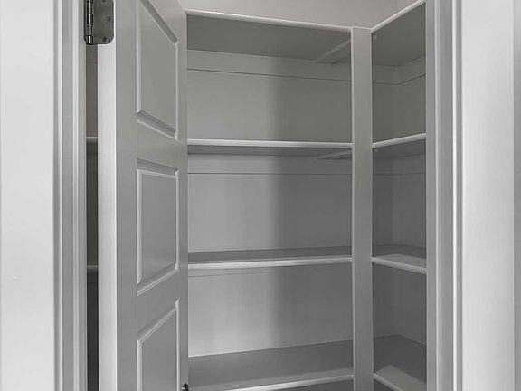 3rd image of 3885 S Bullion Dr