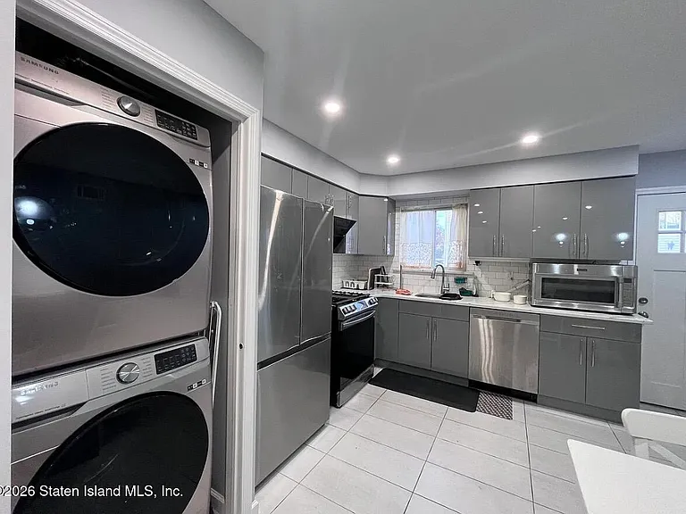 17 Courtney Loop — Photo 2