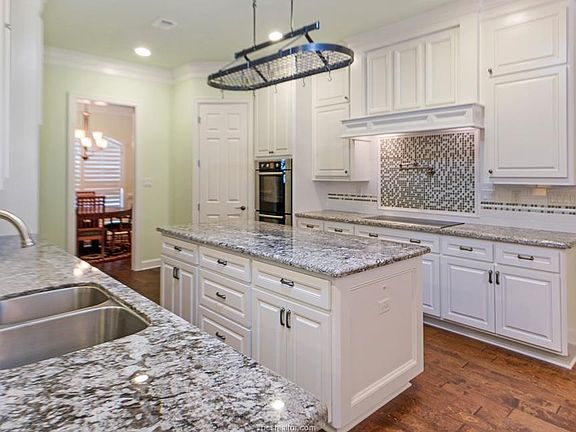 3rd image of 5411 Crosswater Dr