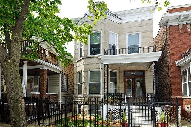 1st image of 4128 N Ashland Ave