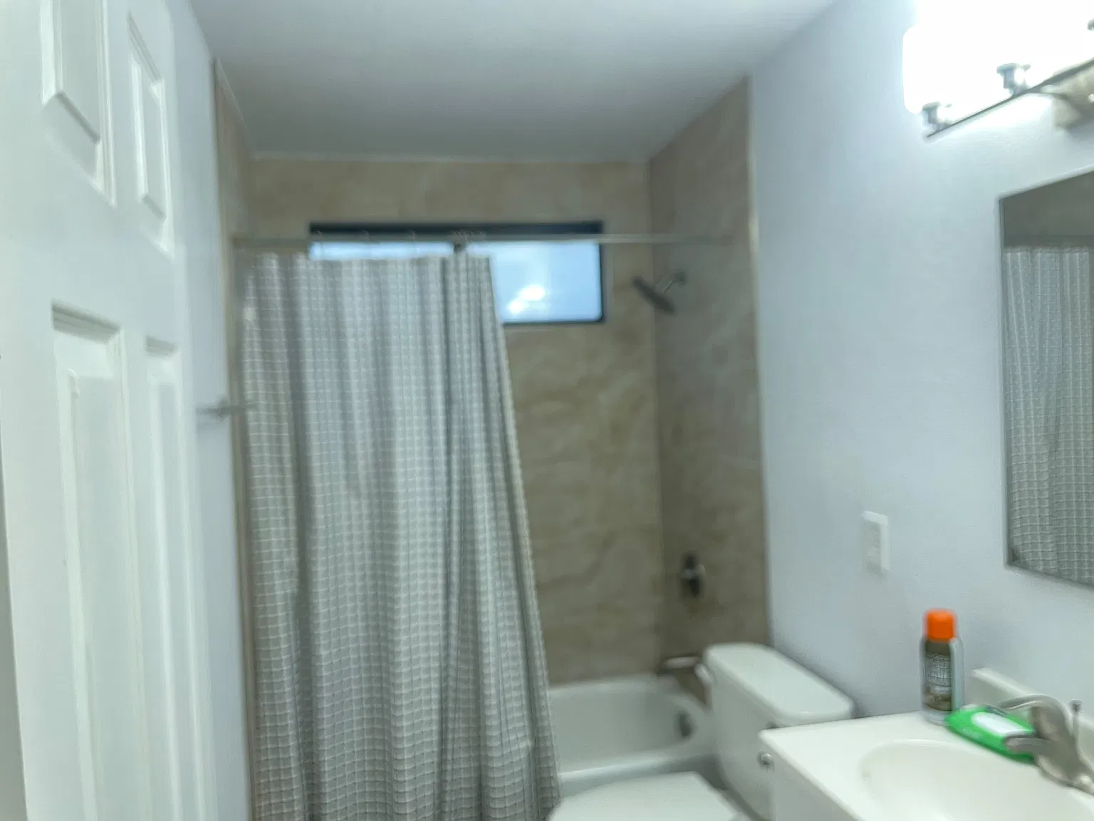 4 bed, 1600 sqft, $1,850 — Photo 4