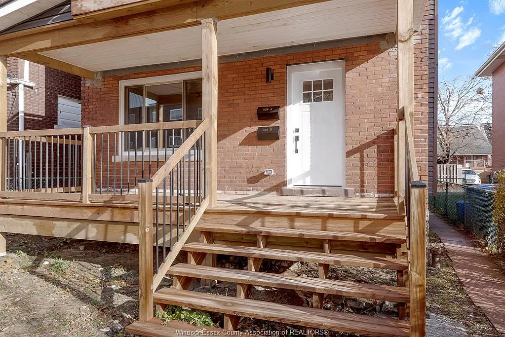 2 bed, $1,650 — Photo 3