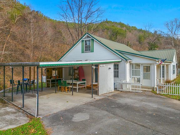 2nd image of 3226 Big Creek Rd