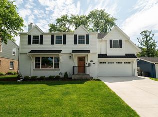 2550 N 93rd St, Wauwatosa, WI 53226