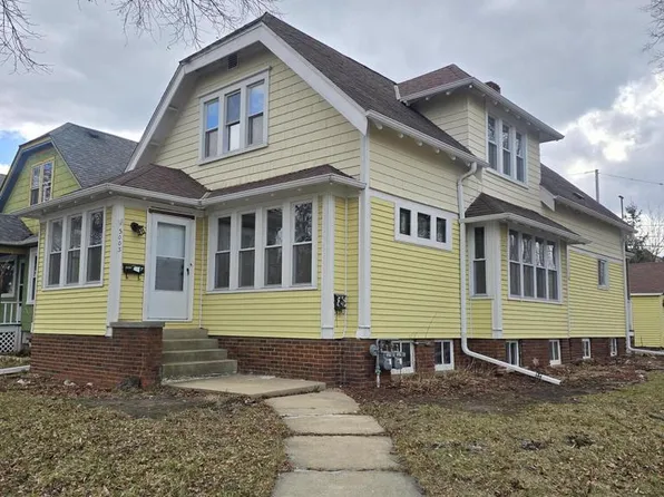 3003 South 15th STREET, Milwaukee, WI 53215