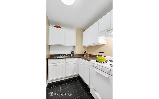 Sold by Douglas Elliman | media 3
