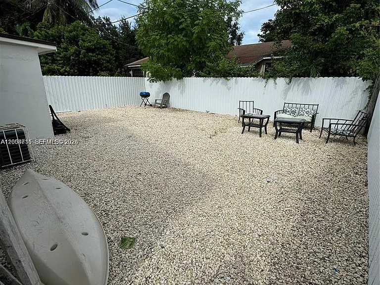 6335 N Miami Ave #3 — Photo 9