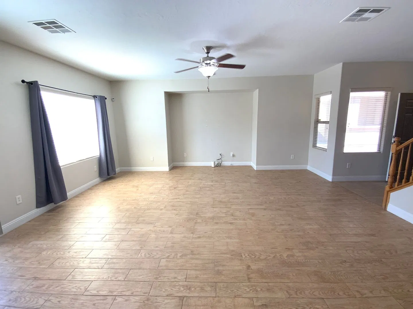 3 bedroom 2.5 bath home in Aliante! — Photo 4