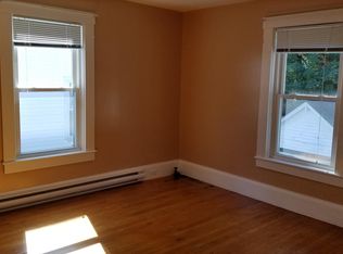 11 Front St #2, Clinton, MA 01510