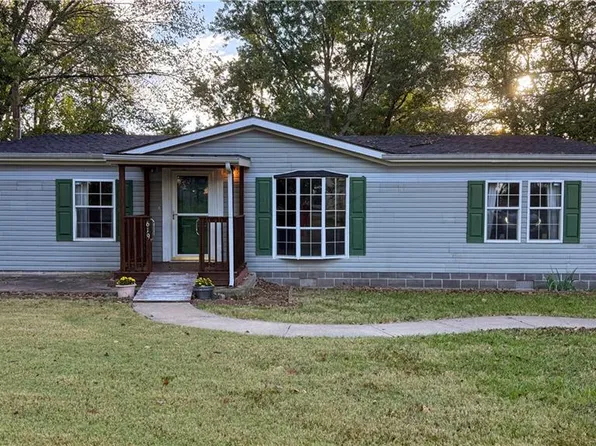 619 Hoover St, Pomona, KS 66076