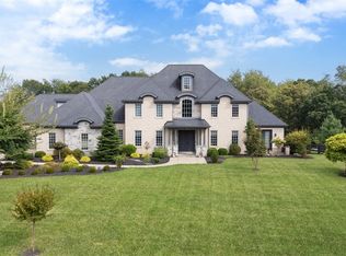 111 Heaven Ln, Mars, PA 16046