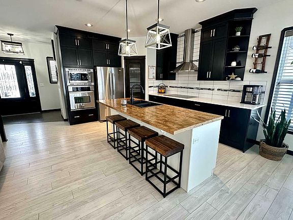 5th image of 41-27121 Township Road 402 #41
