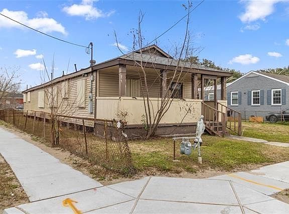 2nd image of 4577 Laine Ave