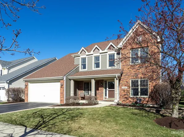 39W439 W Mallory Dr, Geneva, IL 60134