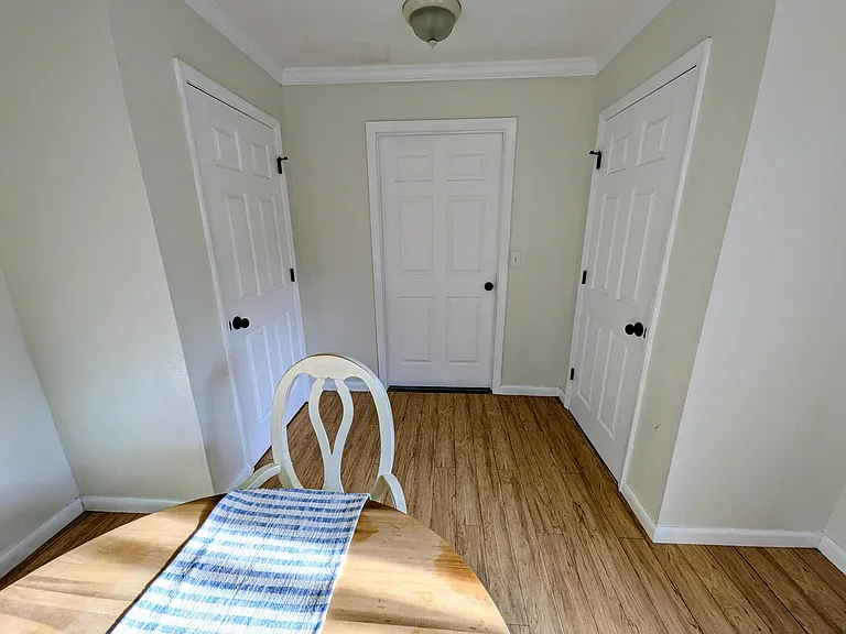 5740 Floy Dr — Photo 15