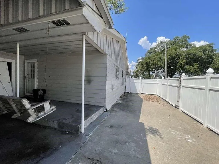 605 S Main St #25 — Photo 15
