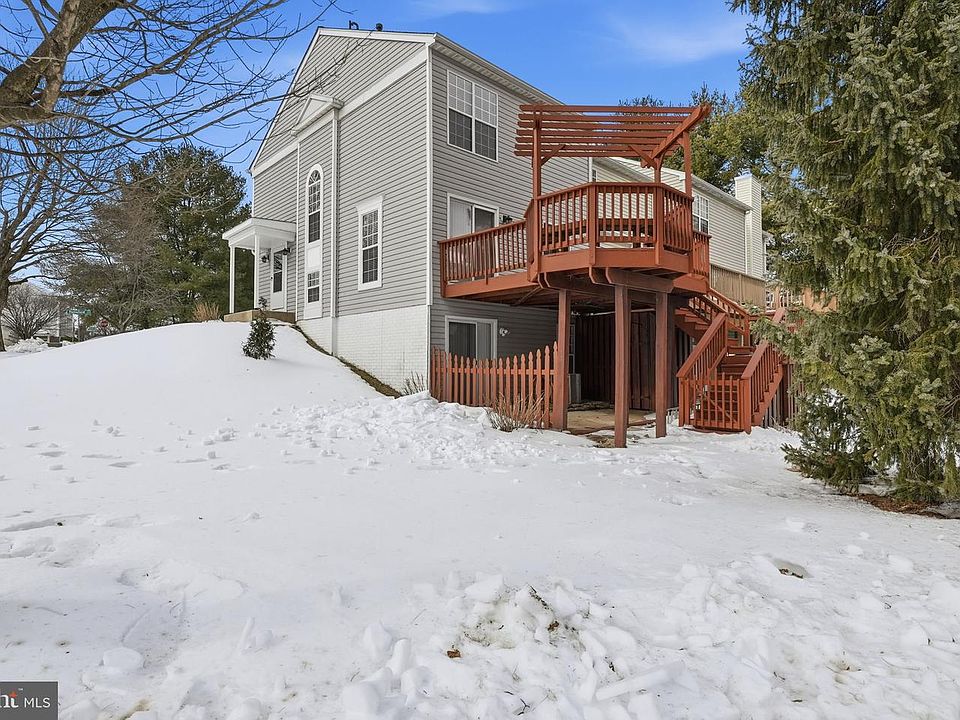 1st image of 1 Rumsford Ct