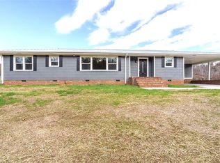 114 Pittman Rd, Marietta, SC 29661