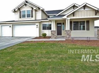 1044 Silver Springs Rd, Middleton, ID 83644