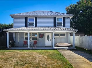 127 W 8th St, Williamstown, WV 26187
