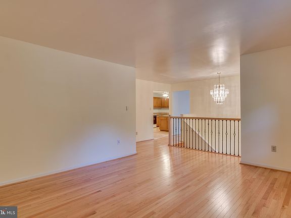 3rd image of 1206 Washington Dr
