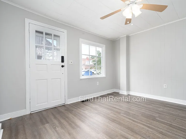 136 W Church Ave — Photo 4