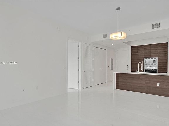 2nd image of 301 Altara Ave #Lph901